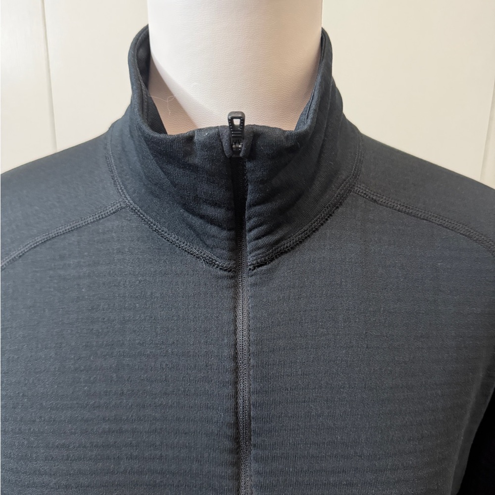 Patagonia Black Half-Zip Performance Pullover - Picture 3 of 8